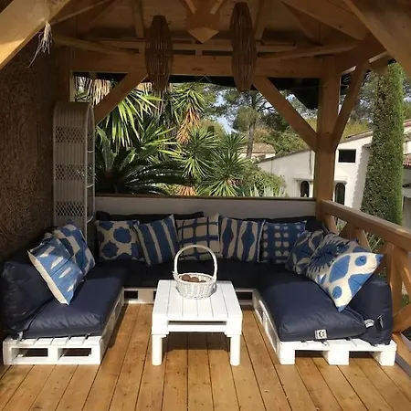 Villa Luxurious 4 Bedrooms In Secluded Area, Swimming Pool *