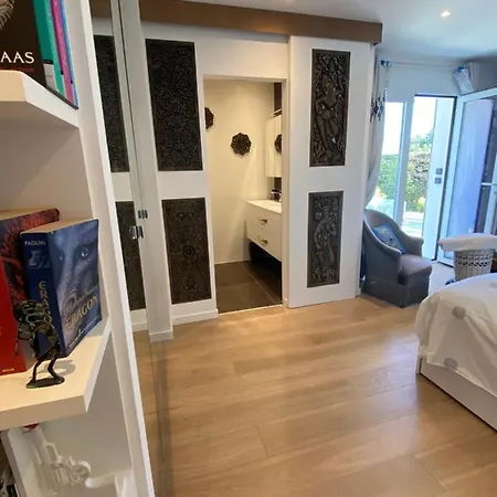 Villa Luxurious 4 Bedrooms In Secluded Area, Swimming Pool